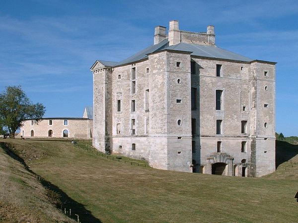 Une restauration de longue haleine : le château de Maulnes dans l’Yonne