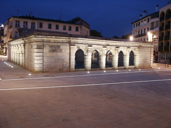 Dax : travaux de réaménagement de la place de la Fontaine chaude