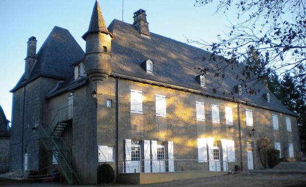 Restauration et protection des bois dans un bâtiment patrimonial de l’Armée