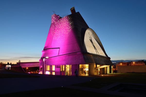 Mise en lumière de l’église Saint-Pierre – Le Corbusier à Firminy