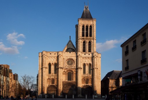 Reconstruction de la flèche de la basilique de Saint-Denis