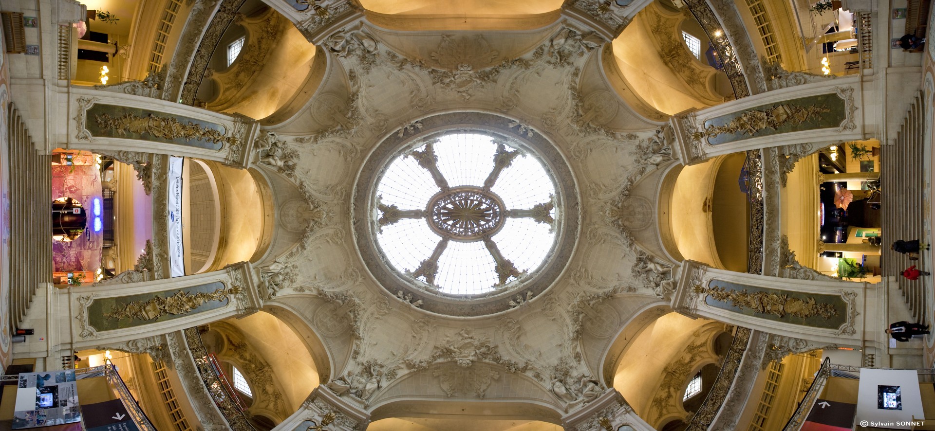 La coupole du hall d’Antin du Palais de la découverte retrouve son lustre