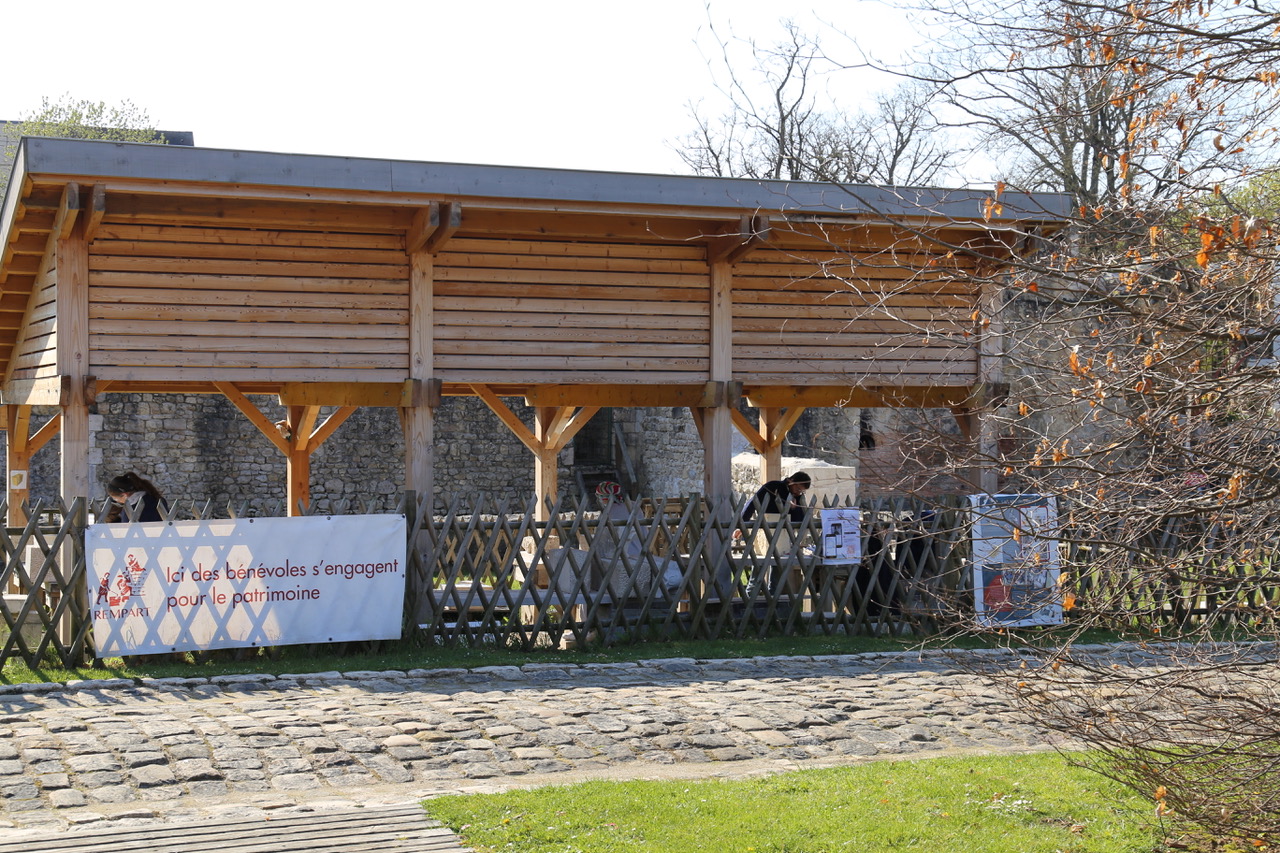 Les tailleurs de pierre du château de Brie-Comte-Robert