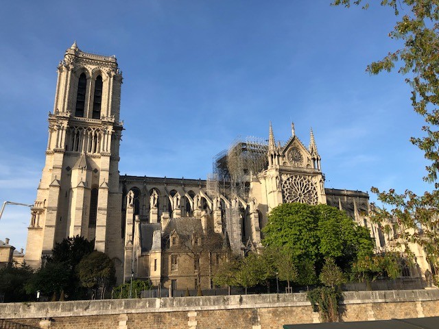 Notre-Dame de Paris : la thèse de fils électriques « sauvages »